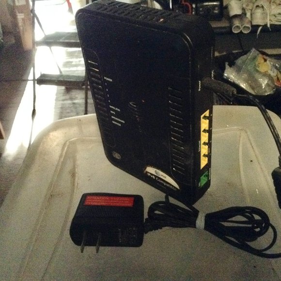 ROUTERS - Picture 2 of 2